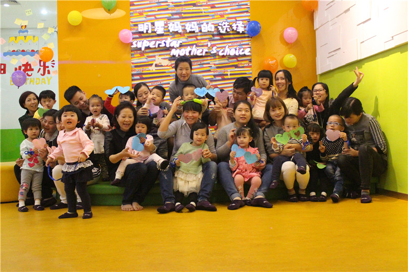 BBunion国际早教厦门外图中心活动花絮:感恩的心,蓝色的爱 BBunion国际早教厦门外图中心活动花絮:感恩的心,蓝色的爱